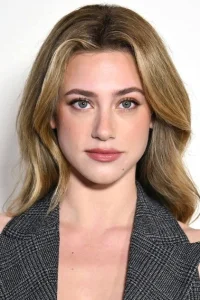 Lili Reinhart